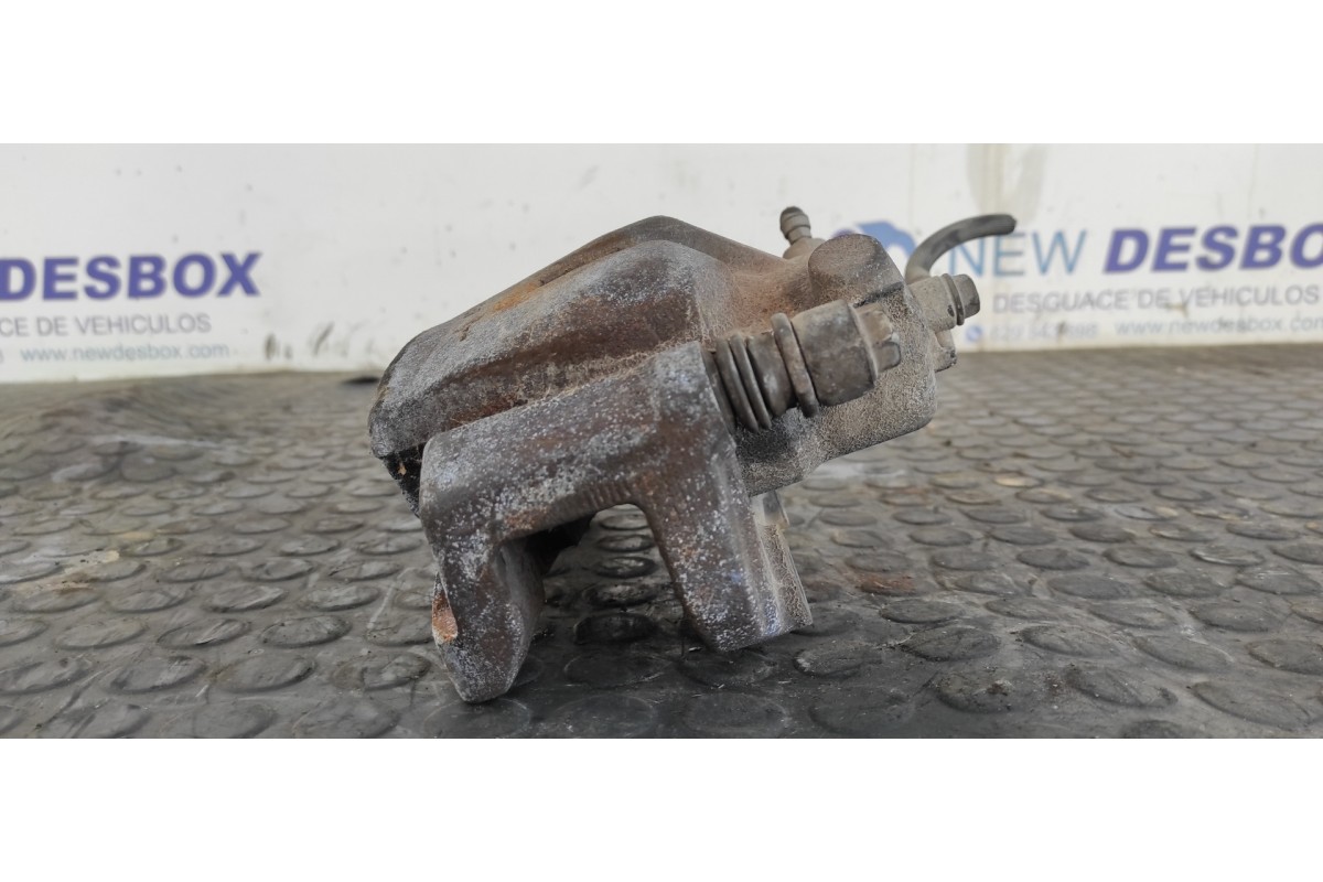 Recambio de pinza de freno delantera derecha para nissan x-trail (t30) 2.0 16v cat referencia OEM IAM 23C4504  