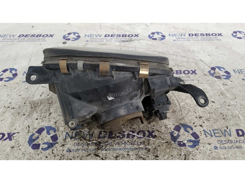 Recambio de faro derecho para toyota corolla (e11) 1.4 16v cat referencia OEM IAM 8111002080  