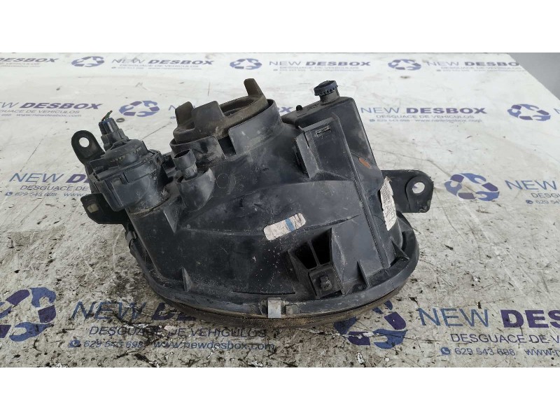 Recambio de faro izquierdo para toyota corolla (e11) 1.4 16v cat referencia OEM IAM 8115002070  