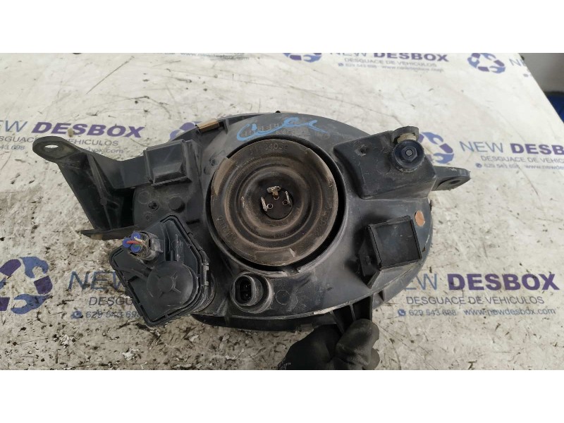 Recambio de faro izquierdo para toyota corolla (e11) 1.4 16v cat referencia OEM IAM 8115002070  