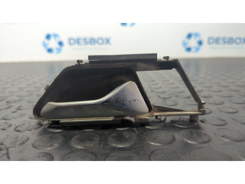 Recambio de maneta interior trasera derecha para mercedes-benz clase e (w124) berlina 2.5 diesel referencia OEM IAM 1247600261  