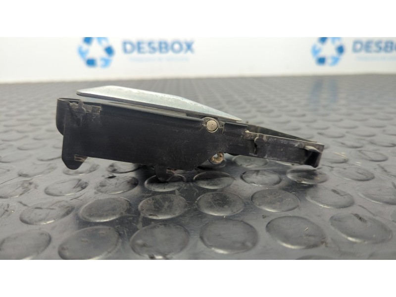 Recambio de maneta interior trasera derecha para mercedes-benz clase e (w124) berlina 2.5 diesel referencia OEM IAM 1247600261  