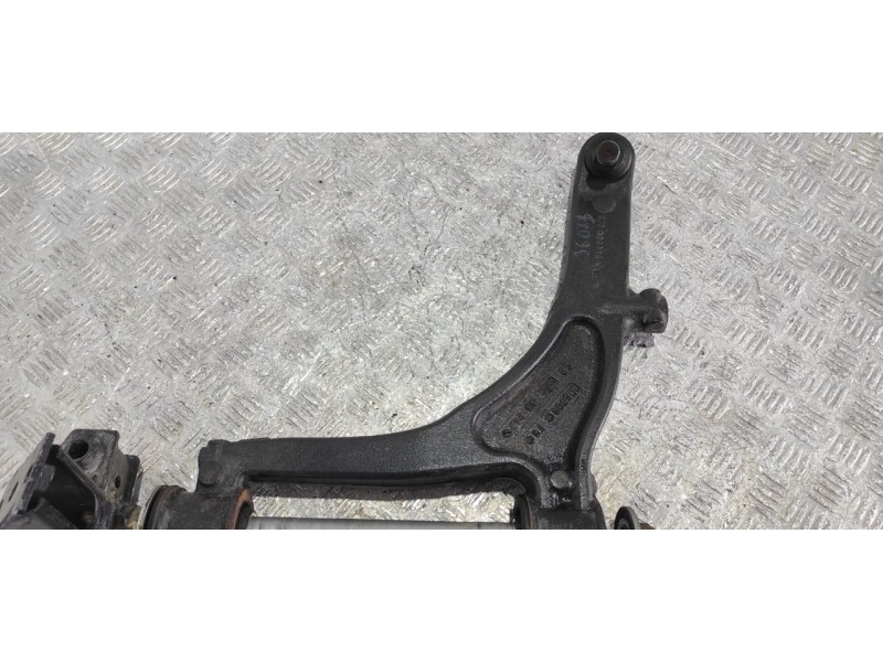 Recambio de brazo izquierdo inferior delantero para nissan interstar mod. 04 (x70) 2.5 dci diesel cat referencia OEM IAM K700288