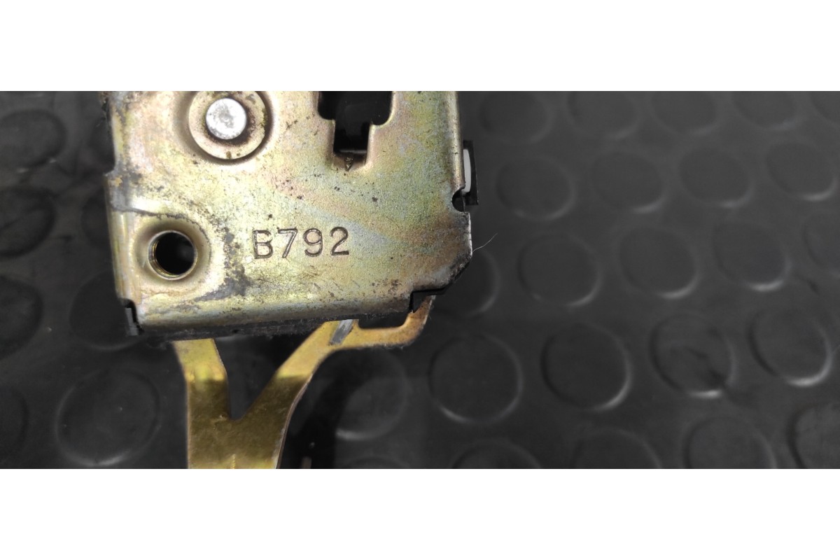 Recambio de cerradura puerta delantera izquierda para fiat ducato combi (desde 03.94) 1.9 turbodiesel referencia OEM IAM B792  