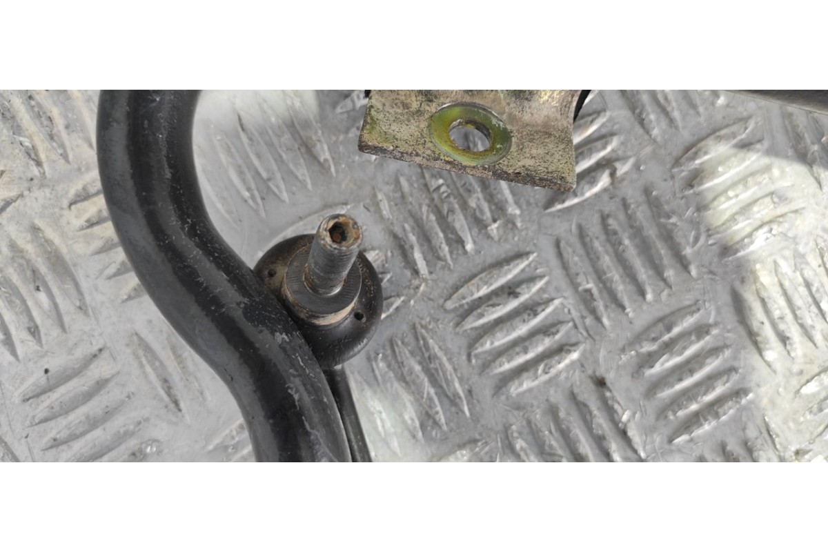 Recambio de barra estabilizadora delantera para nissan interstar mod. 04 (x70) 2.5 dci diesel cat referencia OEM IAM   