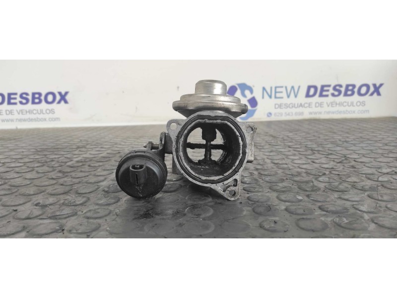 Recambio de valvula egr para audi a4 berlina (8e) 1.9 tdi referencia OEM IAM 038131501AL  
