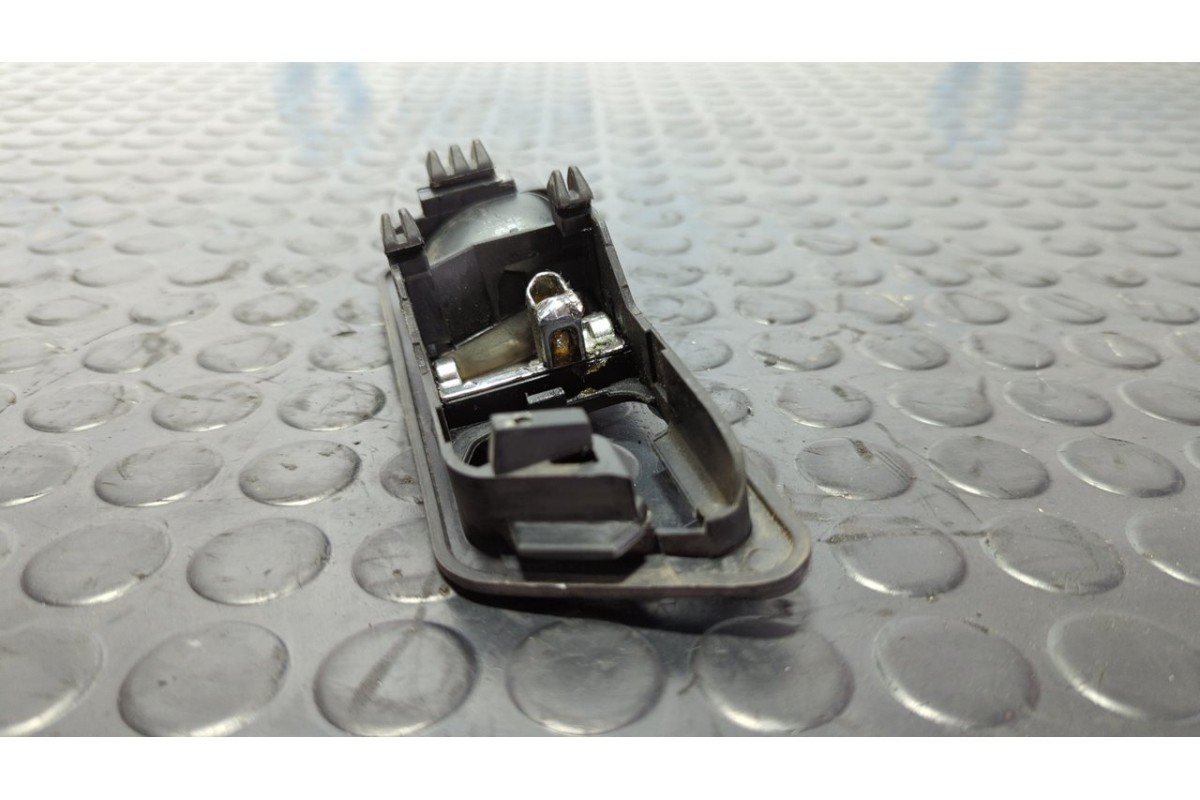 Recambio de maneta delantera derecha para mercedes-benz clase c (w201) berlina 1.8 e 190 (201.018) referencia OEM IAM 2017660264