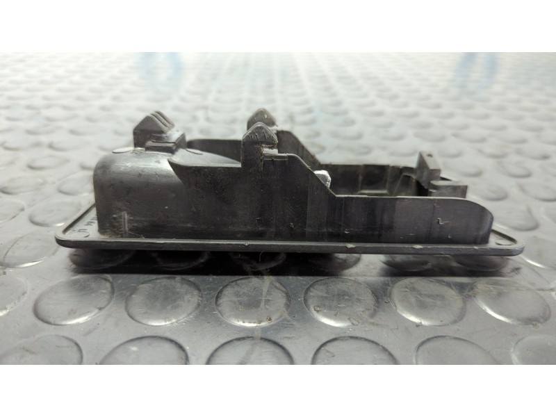 Recambio de maneta interior delantera izquierda para mercedes-benz clase c (w201) berlina 1.8 e 190 (201.018) referencia OEM IAM