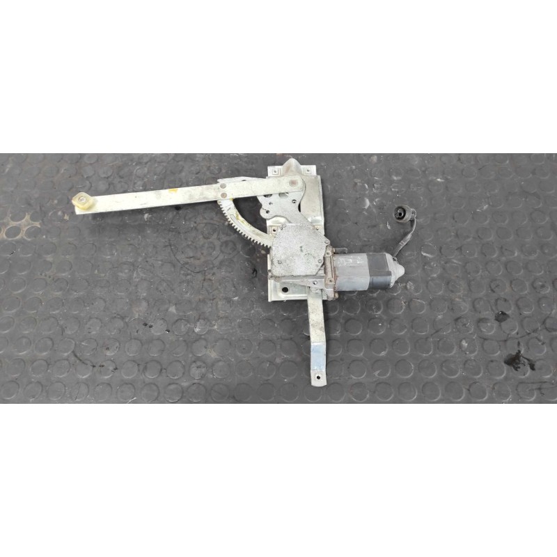 Recambio de elevalunas trasero derecho para land rover discovery (salljg/lj) tdi (5-ptas.) referencia OEM IAM 0130821025  