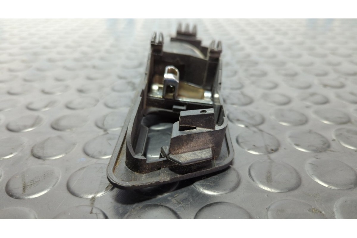 Recambio de maneta interior trasera izquierda para mercedes-benz clase c (w201) berlina 1.8 e 190 (201.018) referencia OEM IAM 2