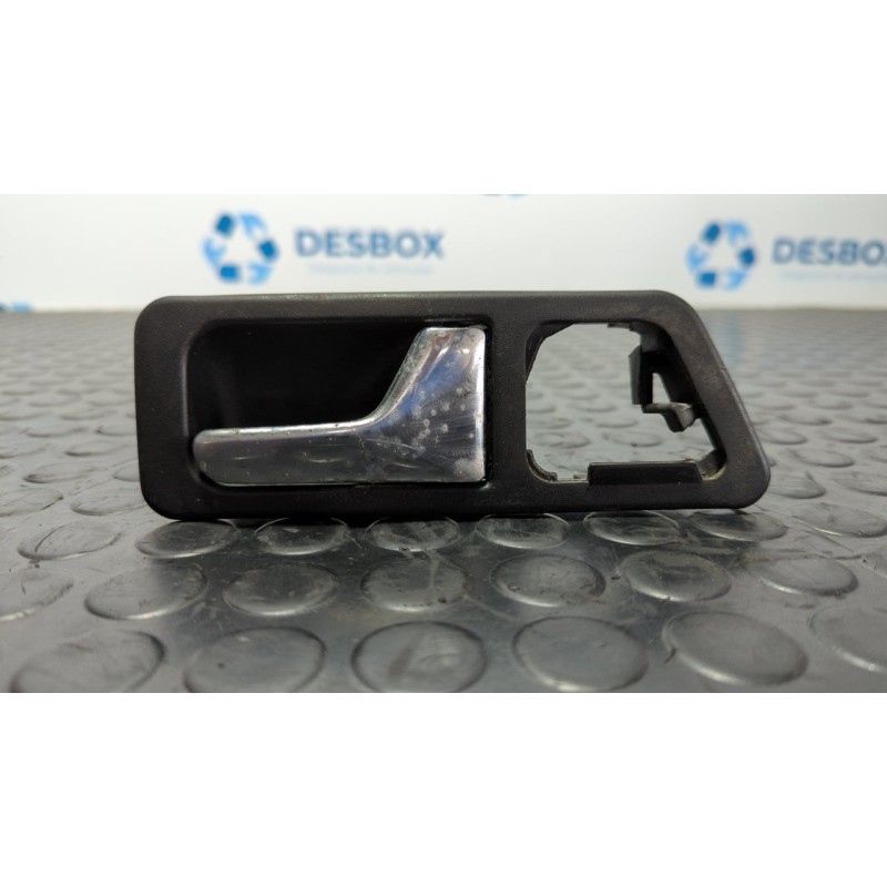 Recambio de maneta interior delantera derecha para mercedes-benz clase c (w201) berlina 1.8 e 190 (201.018) referencia OEM IAM 2