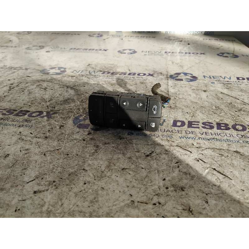 Recambio de mando elevalunas delantero izquierdo para opel vectra c berlina 2.2 16v dti cat (y 22 dtr / l50) referencia OEM IAM 