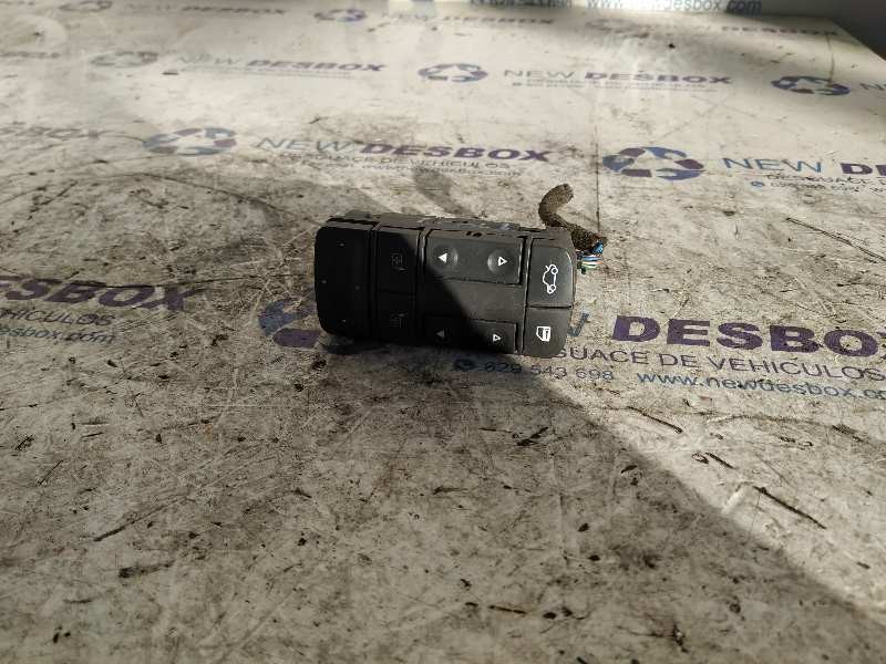 Recambio de mando elevalunas delantero izquierdo para opel vectra c berlina 2.2 16v dti cat (y 22 dtr / l50) referencia OEM IAM 