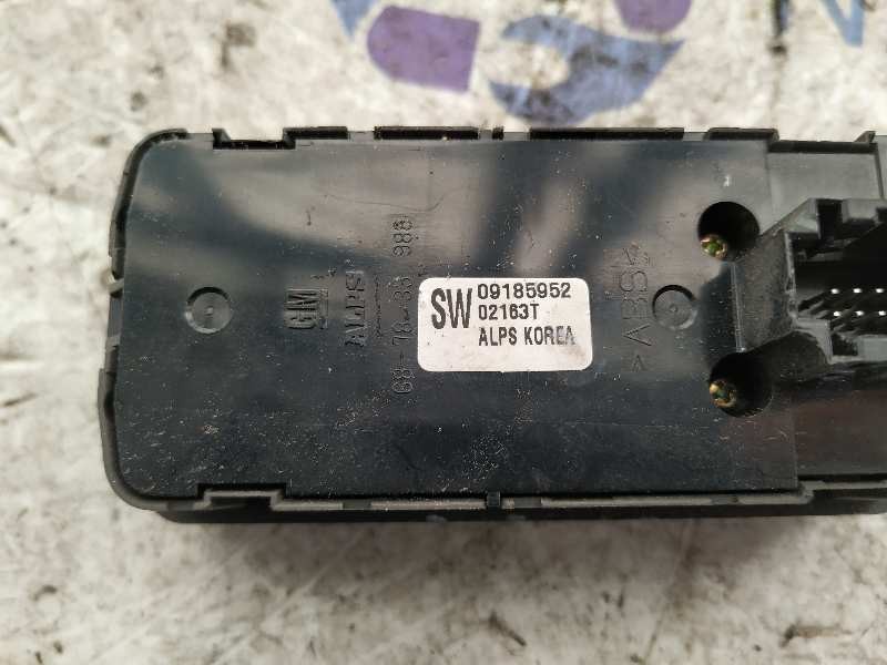 Recambio de mando elevalunas delantero izquierdo para opel vectra c berlina 2.2 16v dti cat (y 22 dtr / l50) referencia OEM IAM 