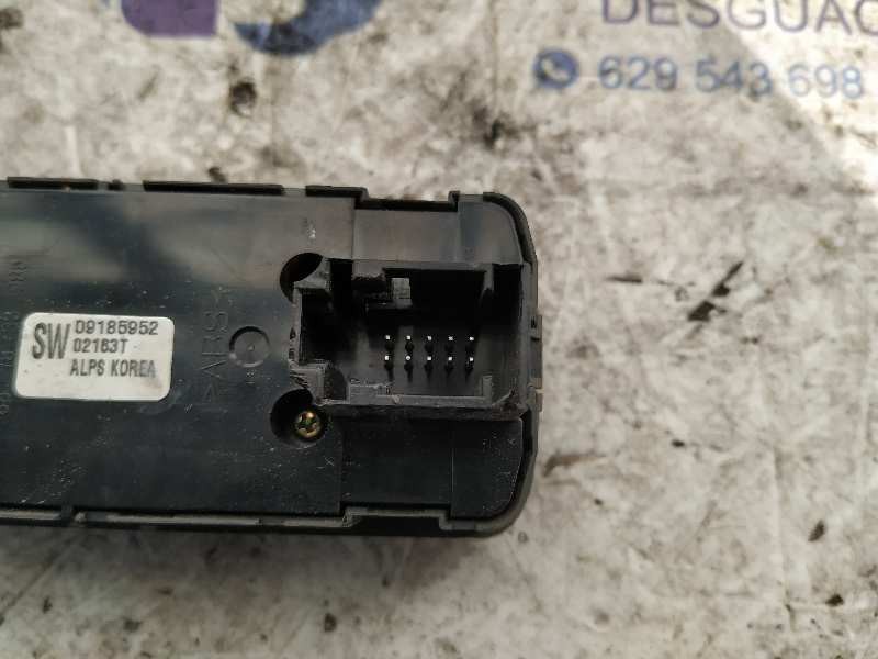 Recambio de mando elevalunas delantero izquierdo para opel vectra c berlina 2.2 16v dti cat (y 22 dtr / l50) referencia OEM IAM 