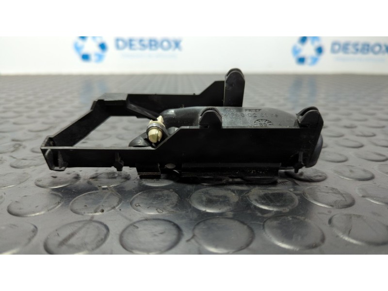 Recambio de maneta interior delantera derecha para mercedes-benz clase e (w124) berlina 2.5 diesel referencia OEM IAM 1247600261