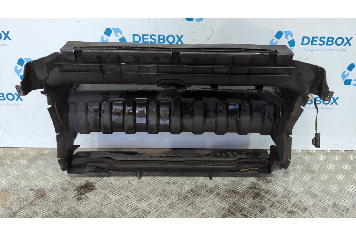 Recambio de calandra delantera de radiador para land rover range rover sport v8 td edition 60 yrs referencia OEM IAM DXJ500121  