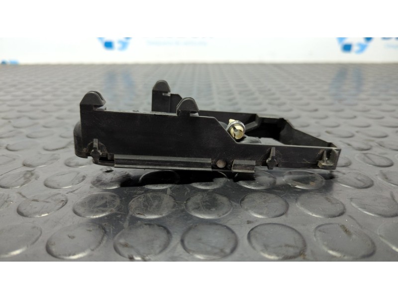 Recambio de maneta interior delantera izquierda para mercedes-benz clase e (w124) berlina 2.5 diesel referencia OEM IAM 12476001