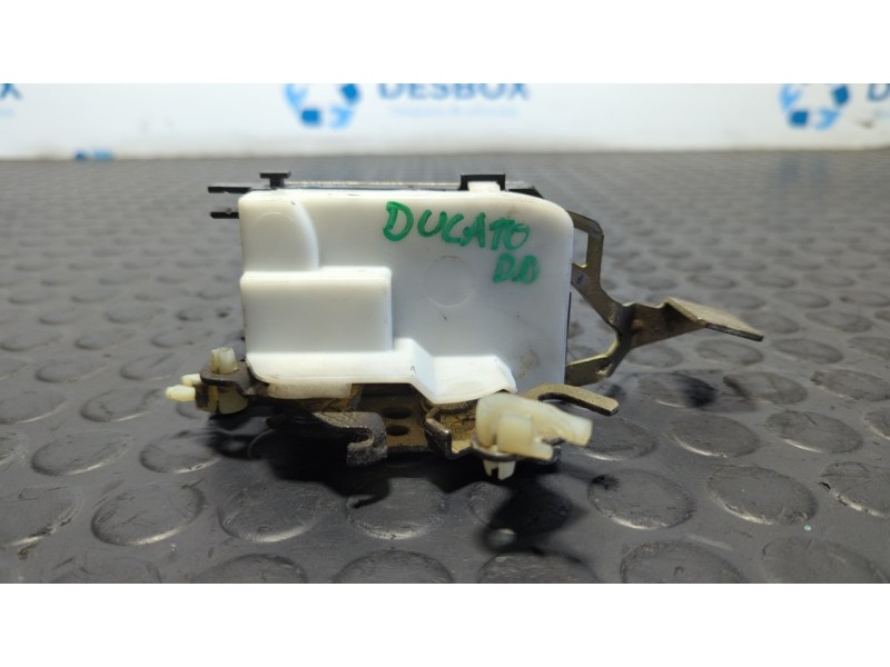 Recambio de cerradura puerta delantera derecha para fiat ducato caja abierta (desde 03.94) 1.9 diesel referencia OEM IAM B762  