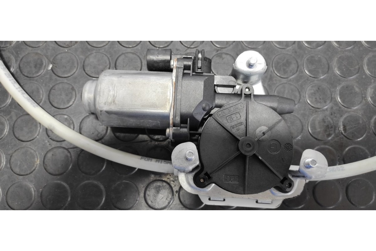 Recambio de elevalunas delantero izquierdo para nissan interstar mod. 04 (x70) 2.5 dci diesel cat referencia OEM IAM 08724115C  