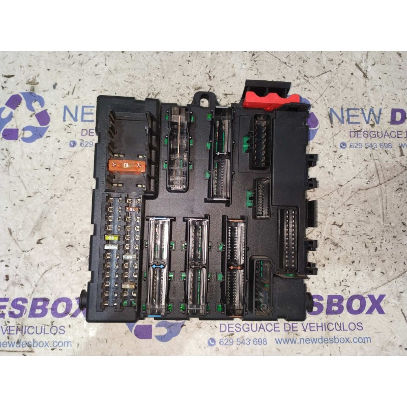 Recambio de caja reles / fusibles para opel vectra c berlina 2.2 16v dti cat (y 22 dtr / l50) referencia OEM IAM 13125485  