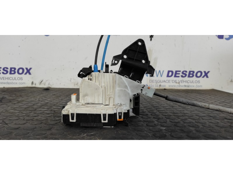 Recambio de cerradura puerta trasera derecha para mercedes-benz clase c (w204) berlina 2.2 cdi cat referencia OEM IAM A204733180