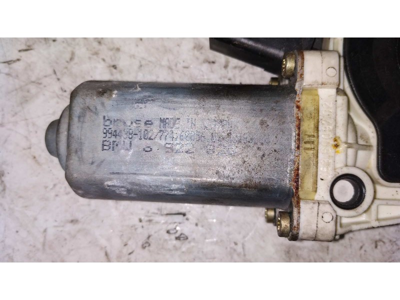 Recambio de motor elevalunas trasero derecho para bmw serie 5 berlina (e60) 2.0 16v cat referencia OEM IAM 6922320  