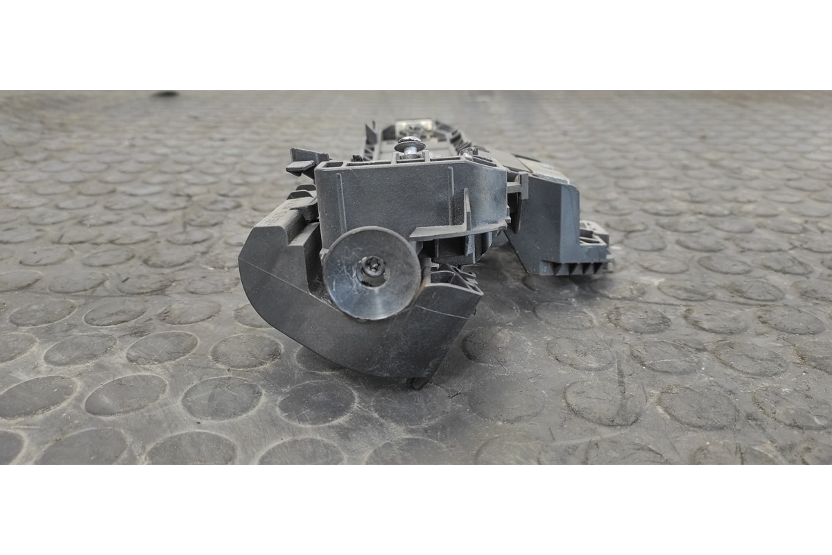 Recambio de maneta trasera derecha para mercedes-benz clase c (w204) berlina 2.2 cdi cat referencia OEM IAM A2042600834  