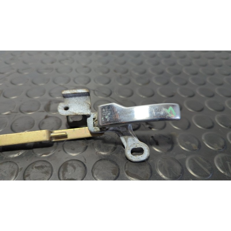 Recambio de maneta interior trasera izquierda para mercedes-benz clase e (w114/w115) berlina 240 d 3,0 referencia OEM IAM 115766