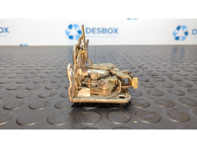 Recambio de cerradura puerta trasera izquierda para mercedes-benz clase e (w123) berlina+coupe 2.0 referencia OEM IAM BOMORO  