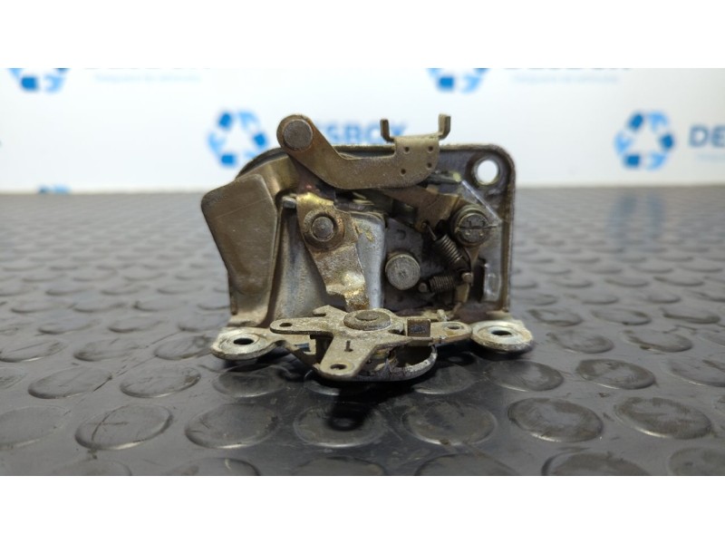 Recambio de cerradura puerta delantera izquierda para mercedes-benz clase e (w123) berlina+coupe 2.0 referencia OEM IAM BOMORO  
