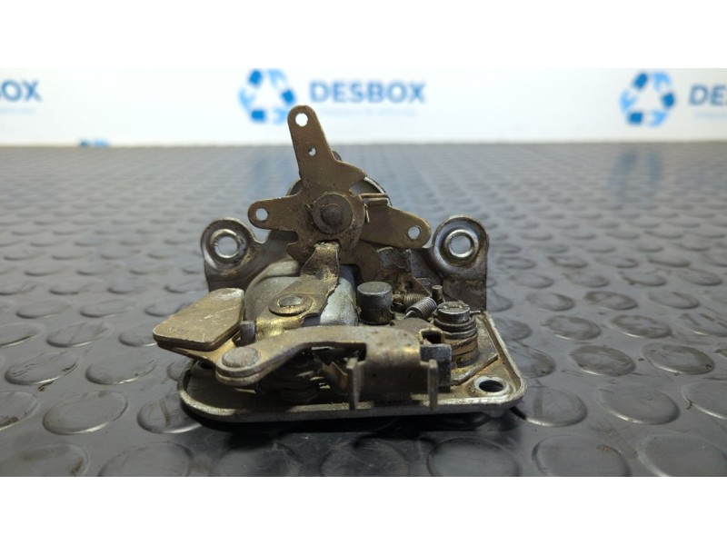 Recambio de cerradura puerta trasera derecha para mercedes-benz clase e (w123) berlina+coupe 2.0 referencia OEM IAM BOMORO  
