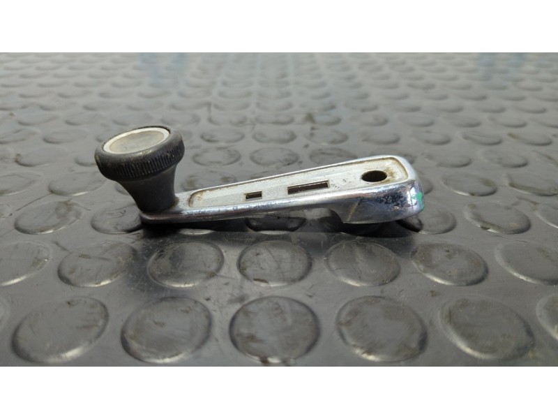 Recambio de maneta elevalunas delantera izquierda para mercedes-benz clase e (w114/w115) berlina 240 d 3,0 referencia OEM IAM   