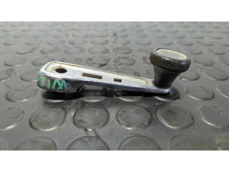 Recambio de maneta elevalunas delantera izquierda para mercedes-benz clase e (w114/w115) berlina 240 d 3,0 referencia OEM IAM   