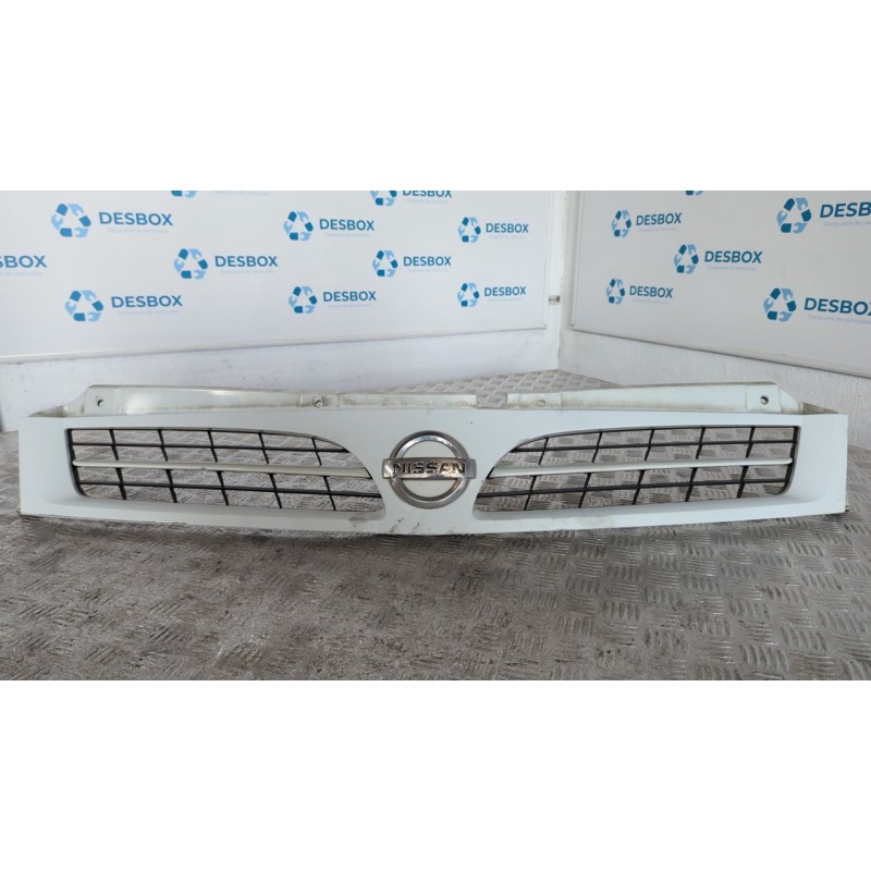 Recambio de rejilla delantera para nissan interstar mod. 04 (x70) 2.5 dci diesel cat referencia OEM IAM 8200233587  