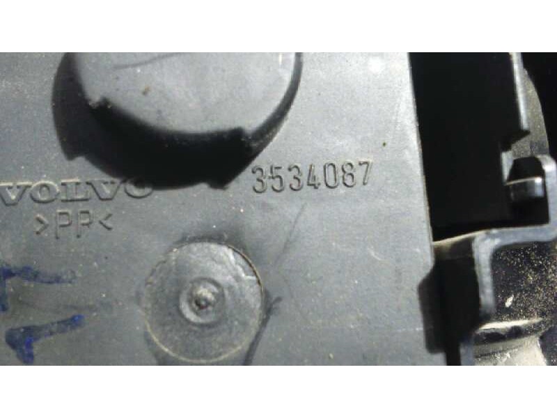 Recambio de piloto porton derecho para volvo serie 940 berlina/familiar 2.4 td berlina referencia OEM IAM   