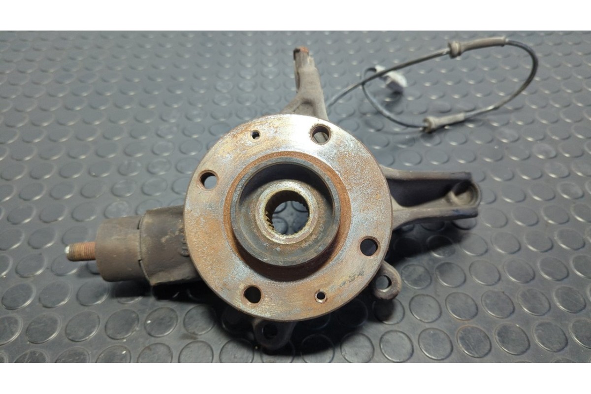 Recambio de mangueta delantera derecha para citroen c4 grand picasso 2.0 hdi fap cat (rhr / dw10bted4) referencia OEM IAM P57341