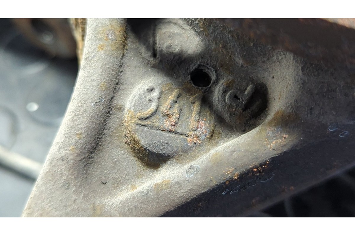 Recambio de mangueta delantera derecha para citroen c4 grand picasso 2.0 hdi fap cat (rhr / dw10bted4) referencia OEM IAM P57341