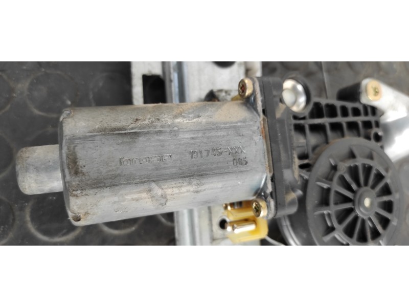 Recambio de elevalunas delantero izquierdo para mercedes-benz clase a (w168) 170 cdi (168.008) referencia OEM IAM 191745XXX  
