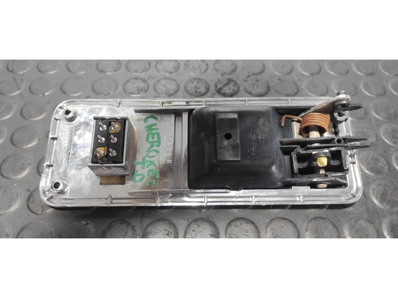 Recambio de maneta interior trasera derecha para chrysler jeep cherokee (xj) 2.5 cat referencia OEM IAM SW895500  