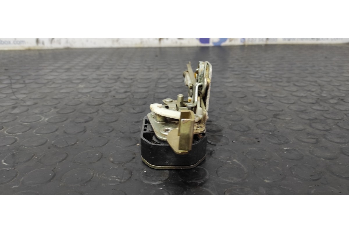 Recambio de cerradura puerta trasera derecha para mercedes-benz mb 100 d caja cerrada / combi caja cerrada (bm 631.332/342) refe