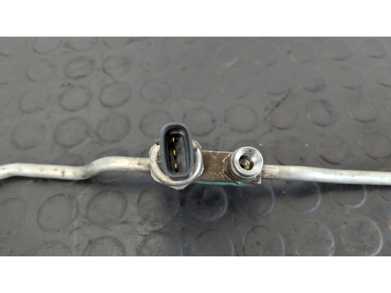 Recambio de tubos aire acondicionado para land rover range rover sport v8 td edition 60 yrs referencia OEM IAM 6E0872  