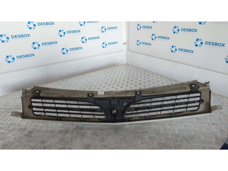 Recambio de rejilla delantera para nissan interstar mod. 04 (x70) 2.5 dci diesel cat referencia OEM IAM 8200233587  