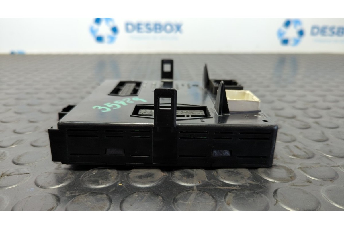 Recambio de caja reles / fusibles para renault espace / grand espace (je0) 1.9 dti authentique referencia OEM IAM 8200315957  