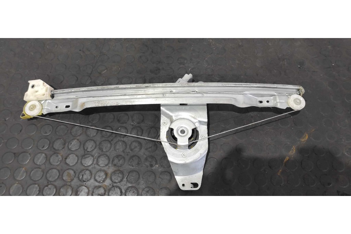 Recambio de elevalunas trasero izquierdo para citroen c4 grand picasso 2.0 hdi fap cat (rhr / dw10bted4) referencia OEM IAM 4009