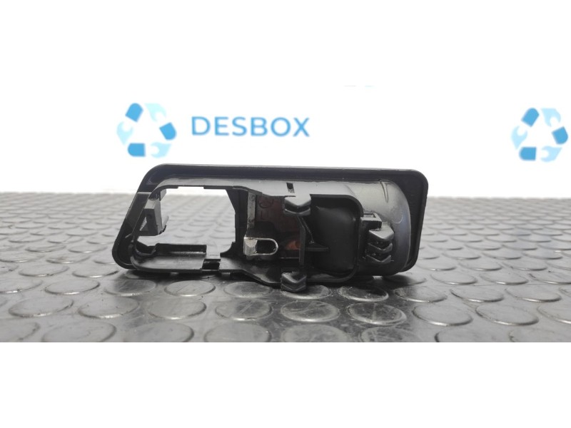 Recambio de maneta interior lateral izquierda para mercedes-benz clase c (w201) berlina e 190 (201.024) referencia OEM IAM   