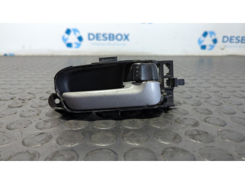 Recambio de maneta interior delantera derecha para suzuki grand vitara jb (jt) 1.9 ddis turbodiesel referencia OEM IAM   