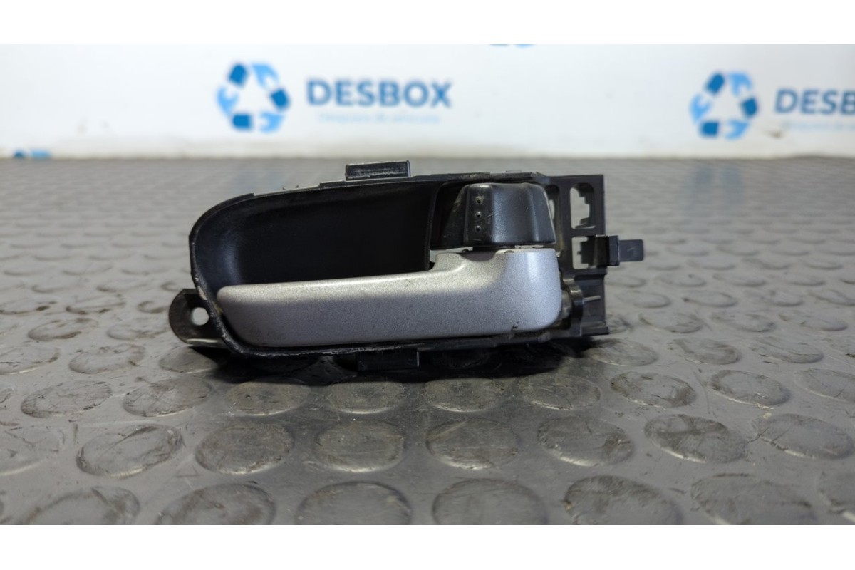 Recambio de maneta interior delantera derecha para suzuki grand vitara jb (jt) 1.9 ddis turbodiesel referencia OEM IAM   