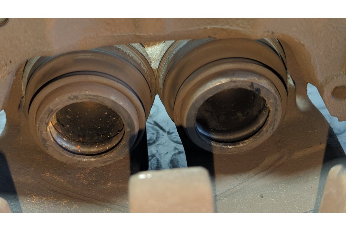 Recambio de pinza de freno delantera izquierda para mercedes-benz clase m (w164) 280 / 300 cdi (164.120) referencia OEM IAM ATE5