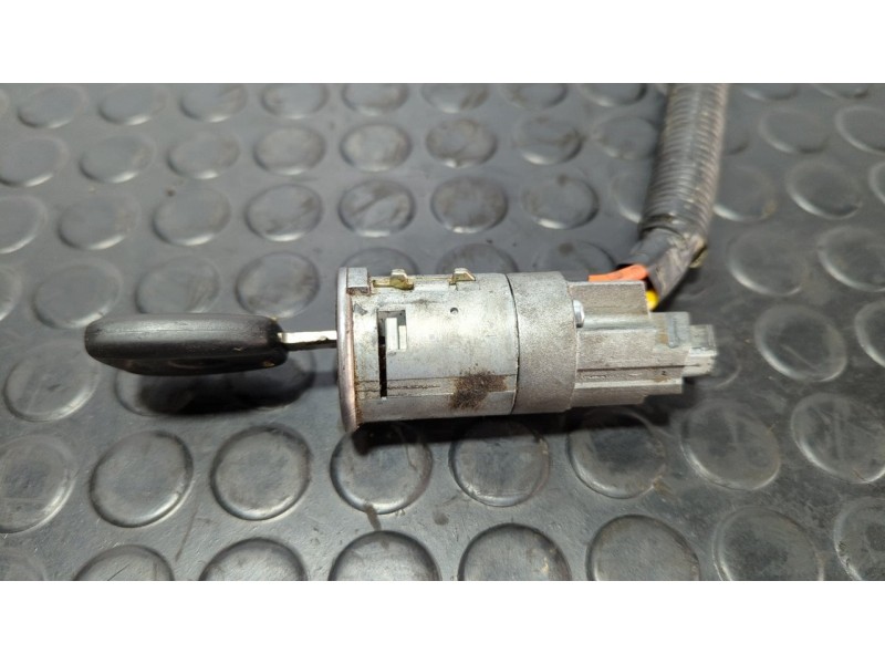 Recambio de conmutador de arranque para nissan interstar mod. 04 (x70) 2.5 dci diesel cat referencia OEM IAM 143408  